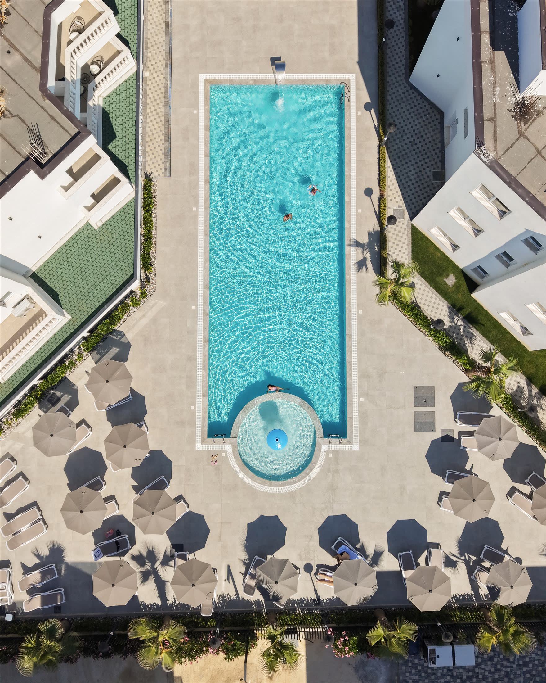 Sirena Garden Resort pool
